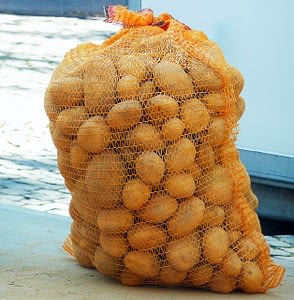  картофель можно хранить в мешках