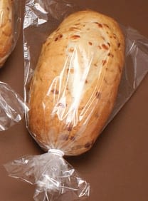 свежий хлеб можно хранить в холодильнике но не долго